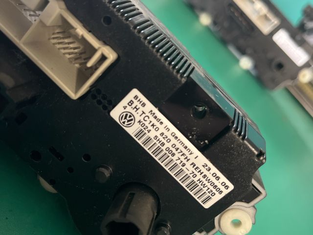 bontott VW GOLF V Fűtéskapcsoló (manuális klímás)