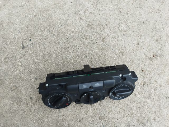 bontott VW GOLF V Fűtéskapcsoló (manuális klímás)