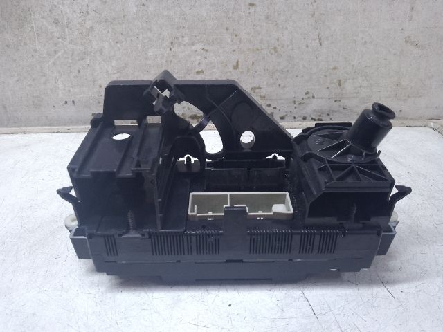 bontott VW GOLF V Fűtéskapcsoló (manuális klímás)