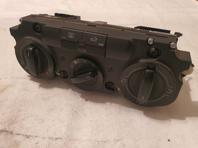 bontott VW GOLF V Fűtéskapcsoló (manuális klímás)