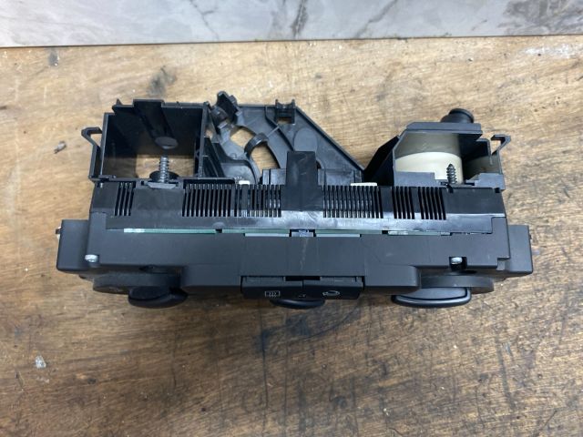 bontott VW GOLF V Fűtéskapcsoló (manuális klímás)