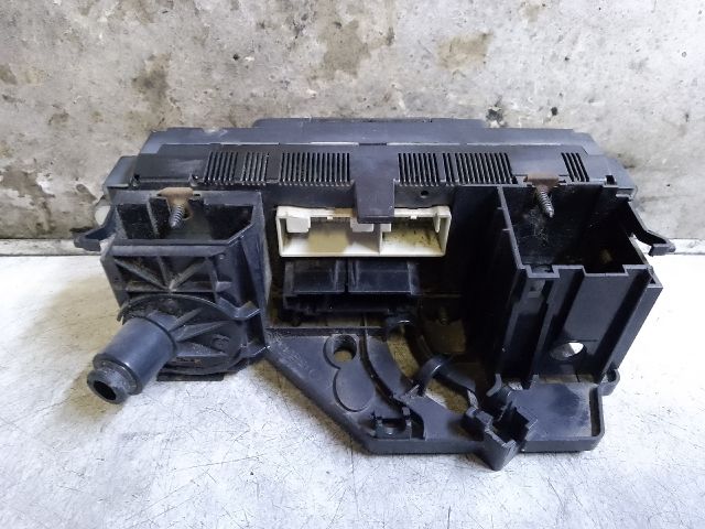 bontott VW GOLF V Fűtéskapcsoló (manuális klímás)