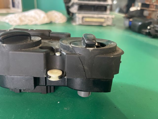 bontott VW GOLF V Fűtéskapcsoló (manuális klímás)