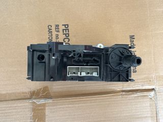 bontott VW GOLF V Fűtéskapcsoló