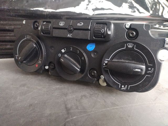 bontott VW GOLF V Fűtéskapcsoló