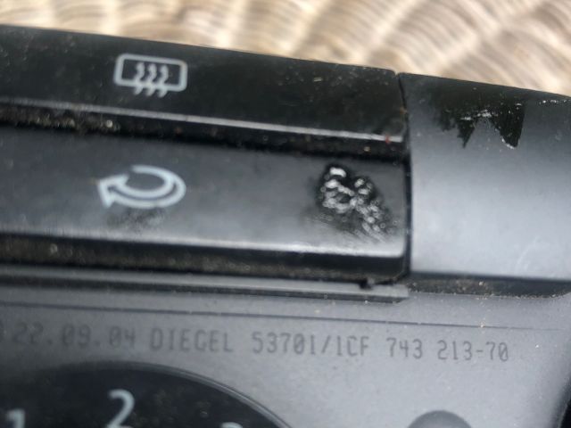 bontott VW GOLF V Fűtéskapcsoló