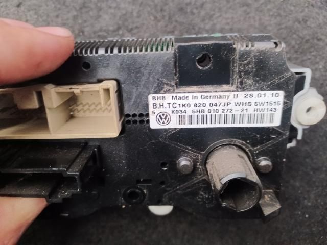 bontott VW GOLF V Fűtéskapcsoló