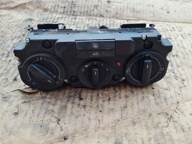 bontott VW GOLF V Fűtéskapcsoló