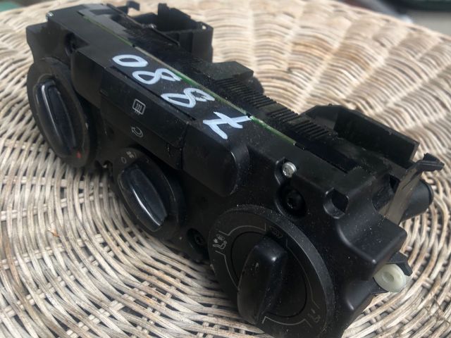 bontott VW GOLF V Fűtéskapcsoló