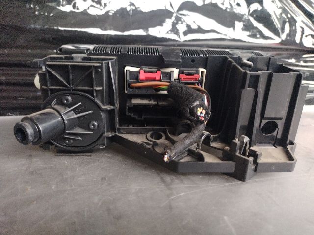 bontott VW GOLF V Fűtéskapcsoló