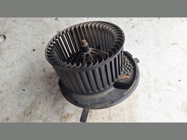 bontott VW GOLF V Fűtőmotor (Klímás)