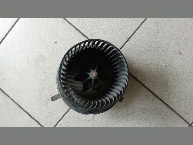 bontott VW GOLF V Fűtőmotor (Klímás)