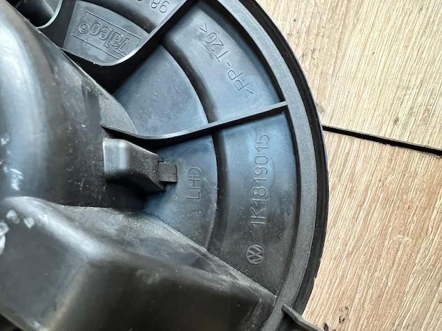 bontott VW GOLF V Fűtőmotor (Klímás)