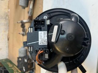 bontott VW GOLF V Fűtőmotor (Klímás)