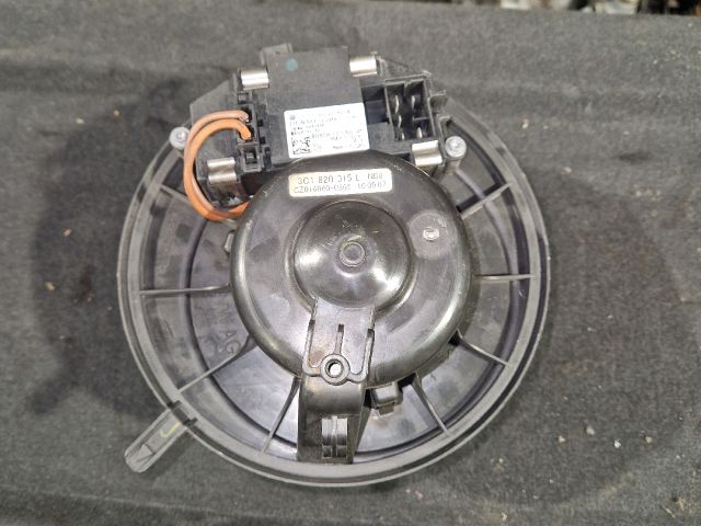 bontott VW GOLF V Fűtőmotor (Klímás)