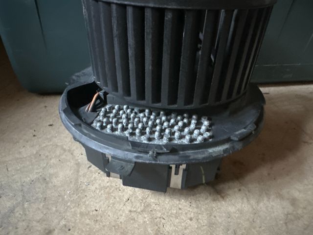 bontott VW GOLF V Fűtőmotor (Klímás)