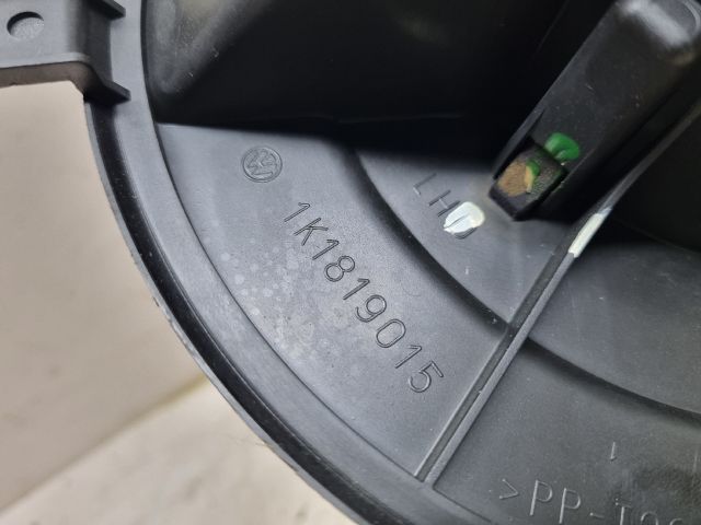 bontott VW GOLF V Fűtőmotor (Klímás)