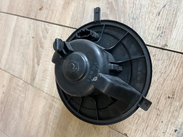 bontott VW GOLF V Fűtőmotor (Klímás)