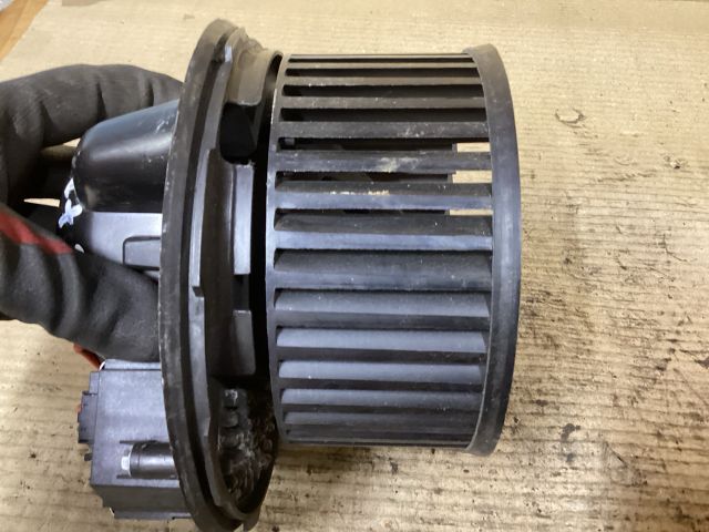 bontott VW GOLF V Fűtőmotor (Klímás)