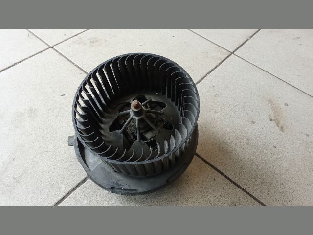 bontott VW GOLF V Fűtőmotor (Klímás)