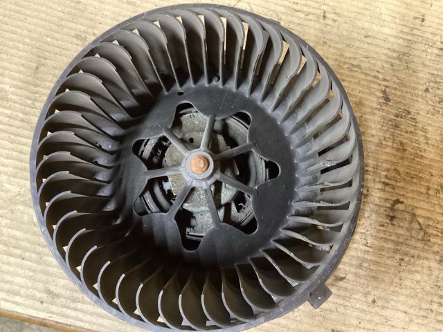 bontott VW GOLF V Fűtőmotor (Klímás)