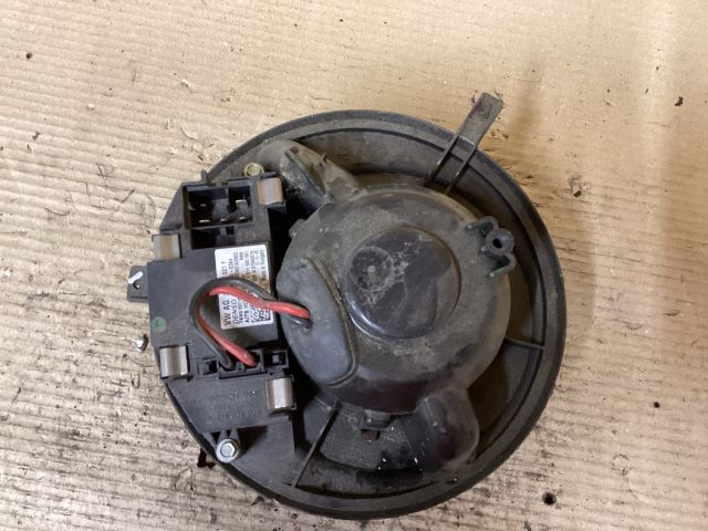 bontott VW GOLF V Fűtőmotor (Klímás)