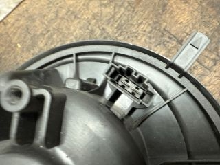 bontott VW GOLF V Fűtőmotor (Klímás)