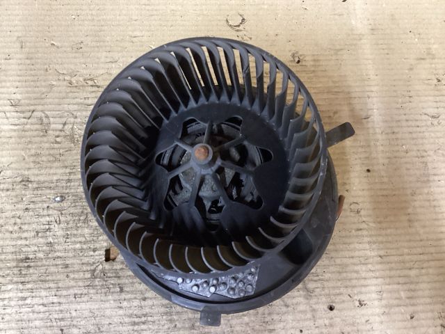 bontott VW GOLF V Fűtőmotor (Klímás)