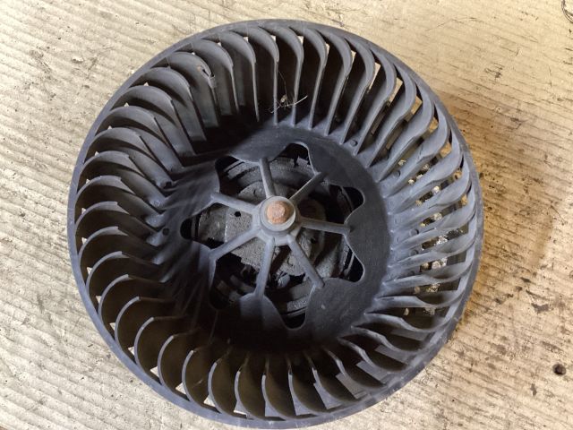 bontott VW GOLF V Fűtőmotor (Klímás)