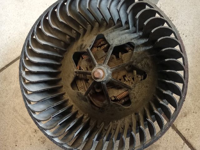 bontott VW GOLF V Fűtőmotor (Nem klímás)