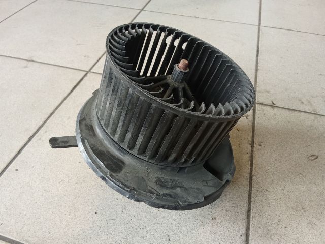 bontott VW GOLF V Fűtőmotor (Nem klímás)