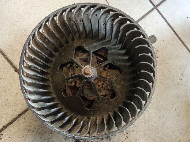 bontott VW GOLF V Fűtőmotor (Nem klímás)