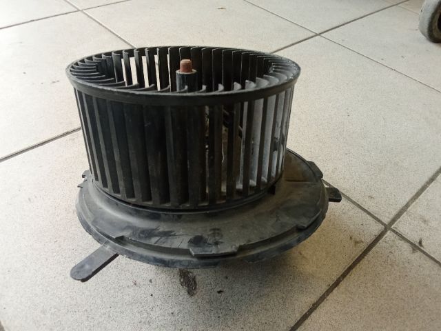 bontott VW GOLF V Fűtőmotor (Nem klímás)