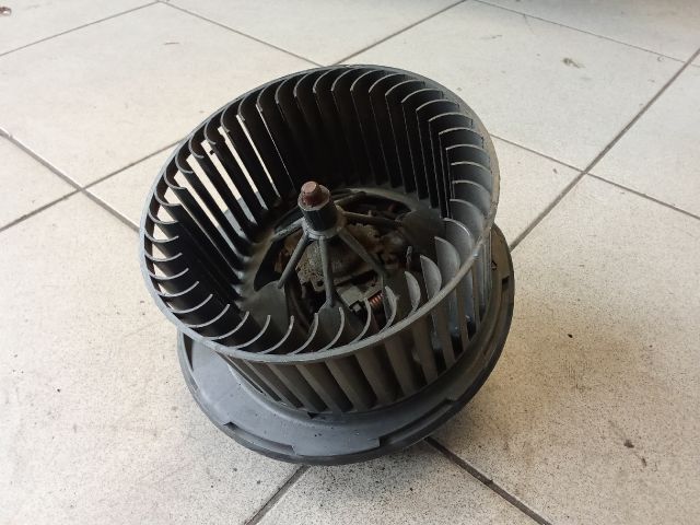 bontott VW GOLF V Fűtőmotor (Nem klímás)