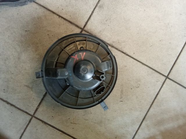 bontott VW GOLF V Fűtőmotor (Nem klímás)