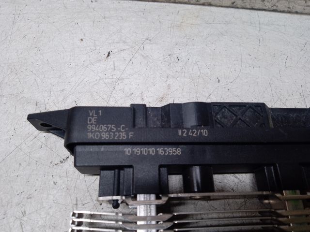 bontott VW GOLF V Fűtőradiátor (Elektromos)