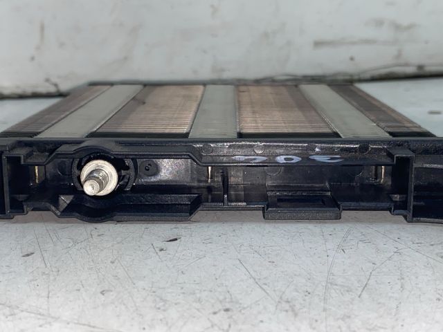 bontott VW GOLF V Fűtőradiátor (Elektromos)