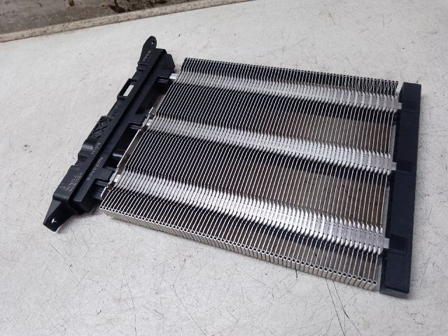 bontott VW GOLF V Fűtőradiátor (Elektromos)