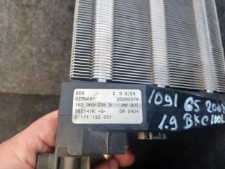 bontott VW GOLF V Fűtőradiátor (Elektromos)