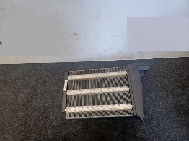 bontott VW GOLF V Fűtőradiátor (Elektromos)