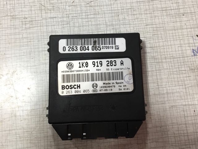 bontott VW GOLF V Gateway Elektronika