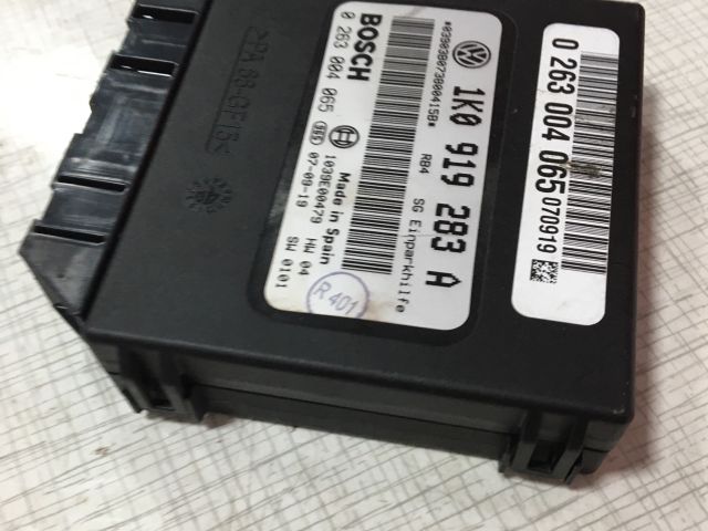 bontott VW GOLF V Gateway Elektronika