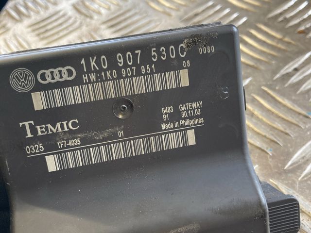 bontott VW GOLF V Gateway Elektronika