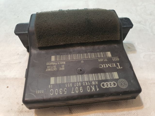 bontott VW GOLF V Gateway Elektronika