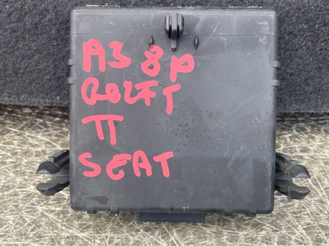 bontott VW GOLF V Gateway Elektronika