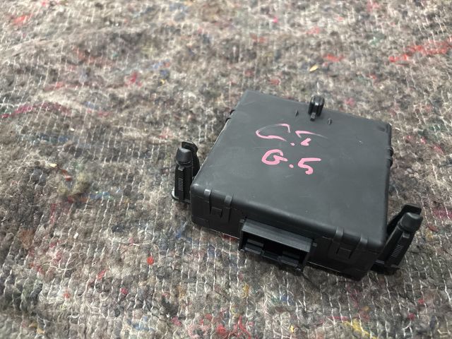 bontott VW GOLF V Gateway Elektronika