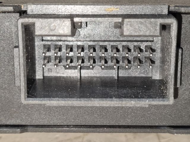 bontott VW GOLF V Gateway Elektronika