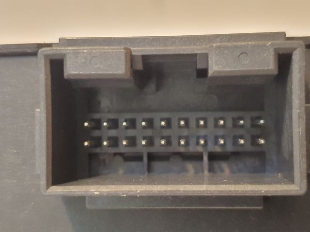 bontott VW GOLF V Gateway Elektronika