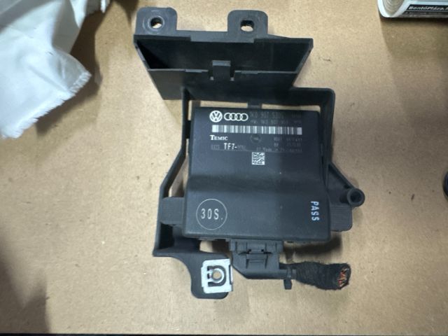 bontott VW GOLF V Gateway Elektronika