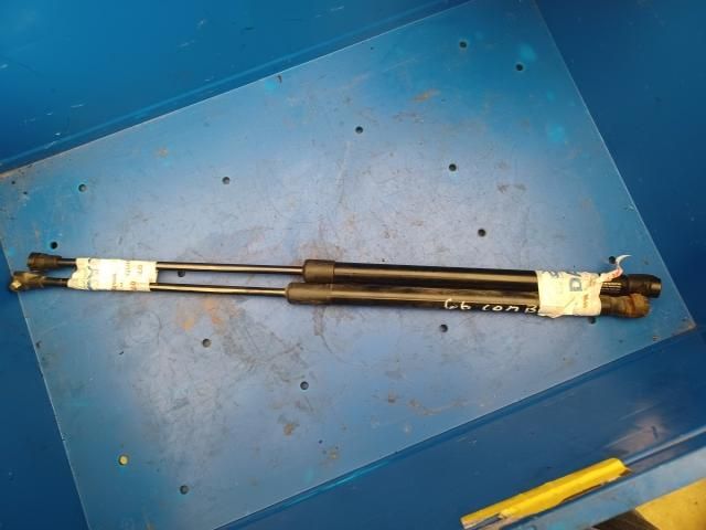 bontott VW GOLF V Gázrugós Kitámasztó Teleszkóp Csomagtérajtó Jobb